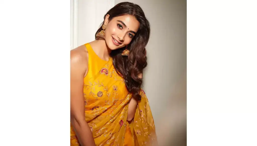 Pooja Hegde's Stunning Yellow Saree Look