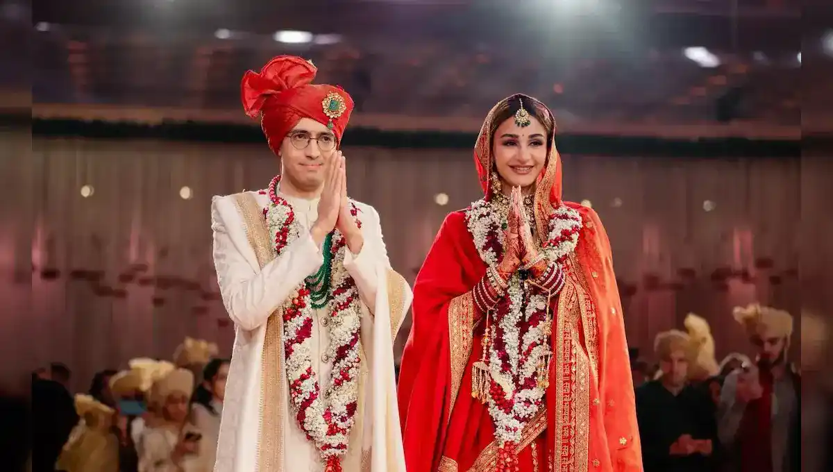 Jay the son of billionaire Uday Kotak weds Aditi Arya a former Miss India